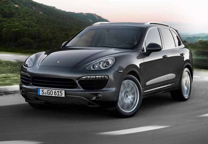 H Cayenne S Diesel εφοδιάζεται με έναν twin-turbo V8 κινητήρα, 4,2 λίτρων, ο οποίος αποδίδει 382 ίππους με ροπή 850Nm! 